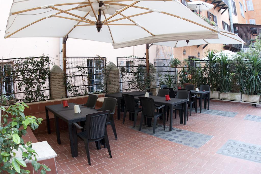 Casa Campo De Fiori Acomodação com café da manhã Roma Exterior foto
